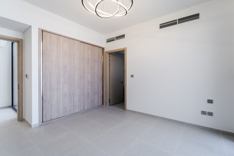 Villa in Al Furjan, Dubai 5 bedrooms, 441 sq.m. № 139698 - photo 27