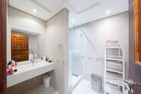 Купить виллу в Dubai Land, Дубай: 4 спальни, 496м², № 71087 - фото 16