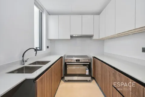 Купить виллу в Tilal Al Ghaf, Дубай: 5 спален, 409м², № 71084 - фото 16