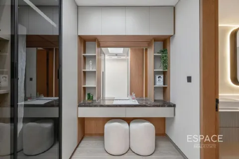 Купить виллу в Tilal Al Ghaf, Дубай: 5 спален, 409м², № 71084 - фото 15