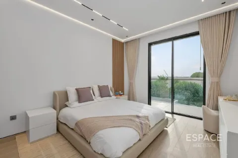 Купить виллу в Tilal Al Ghaf, Дубай: 5 спален, 409м², № 71084 - фото 11