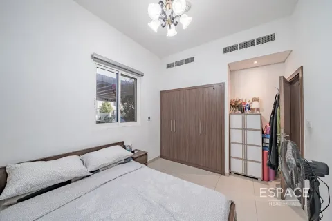 Купить таунхаус в Мудоне, Дубай: 4 спальни, 259м², № 71089 - фото 4