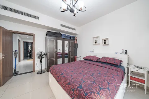 Купить таунхаус в Мудоне, Дубай: 4 спальни, 259м², № 71089 - фото 19