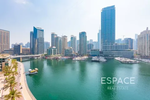 Apartment in Dubai Marina, Dubai 2 bedrooms, 131 sq.m. № 71083 - photo 1