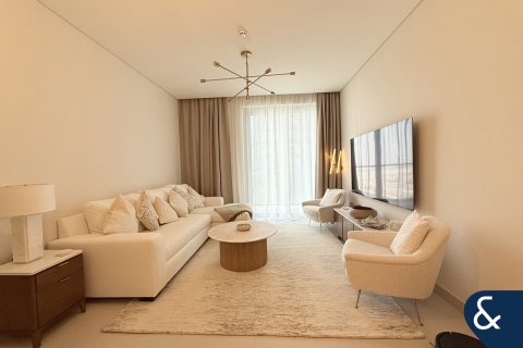 Купить квартиру в Даунтаун Дубай (Даунтаун Бурдж Дубай), Дубай: 2 спальни, 106м², № 75343 - фото 1