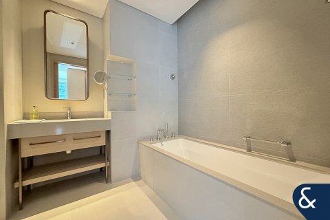 Купить квартиру в Даунтаун Дубай (Даунтаун Бурдж Дубай), Дубай: 2 спальни, 106м², № 75343 - фото 7