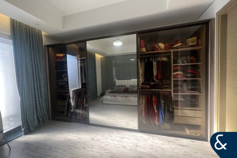 Villa in Jumeirah Village Circle, Dubai 3 bedrooms, 276 sq.m. № 75342 - photo 15