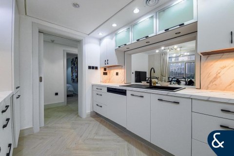 Купить квартиру в Даунтаун Дубай (Даунтаун Бурдж Дубай), Дубай: 1 спальня, 86м², № 75339 - фото 8