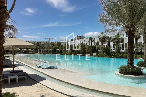 Villa à Dubai, 4 chambres, № 37234 - photo 1
