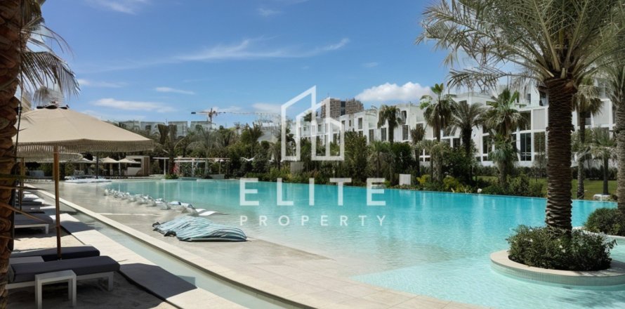 Villa à Dubai, 4 chambres, № 37234