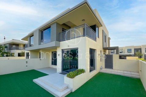 Villa en Dubai Hills Estate, Dubai, 5 dormitorios, 254 m², № 137724
