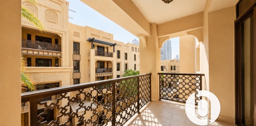 Appartement à Old Town, Dubai, 3 chambres, 176 m², № 137726