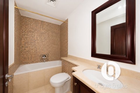Appartement à Old Town, Dubai, 3 chambres, 176 m², № 137726 - photo 7
