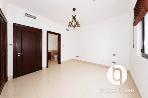 Appartement à Old Town, Dubai, 3 chambres, 176 m², № 137726 - photo 13