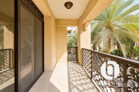 Appartement à Old Town, Dubai, 3 chambres, 176 m², № 137726 - photo 10