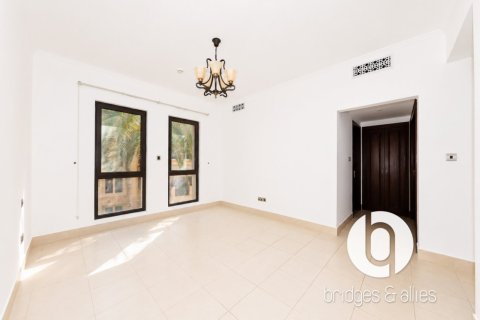 Appartement à Old Town, Dubai, 3 chambres, 176 m², № 137726 - photo 19