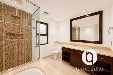 Appartement à Old Town, Dubai, 3 chambres, 176 m², № 137726 - photo 9