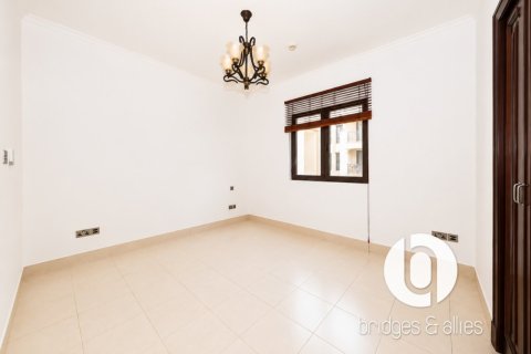 Appartement à Old Town, Dubai, 3 chambres, 176 m², № 137726 - photo 22