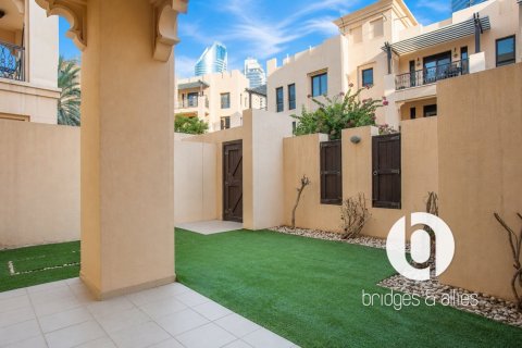 Appartement à Old Town, Dubai, 1 chambre, 127 m², № 137725