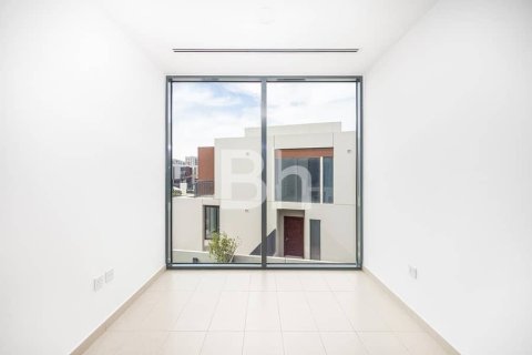 Villa à Dubai Land, Dubai, 4 chambres, 359 m², № 58015 - photo 1