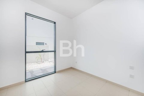 Villa à Dubai Land, Dubai, 4 chambres, 359 m², № 58015 - photo 2