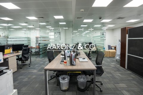 Oficina en Business Bay, Dubai, 564 m², № 47995 - foto 2