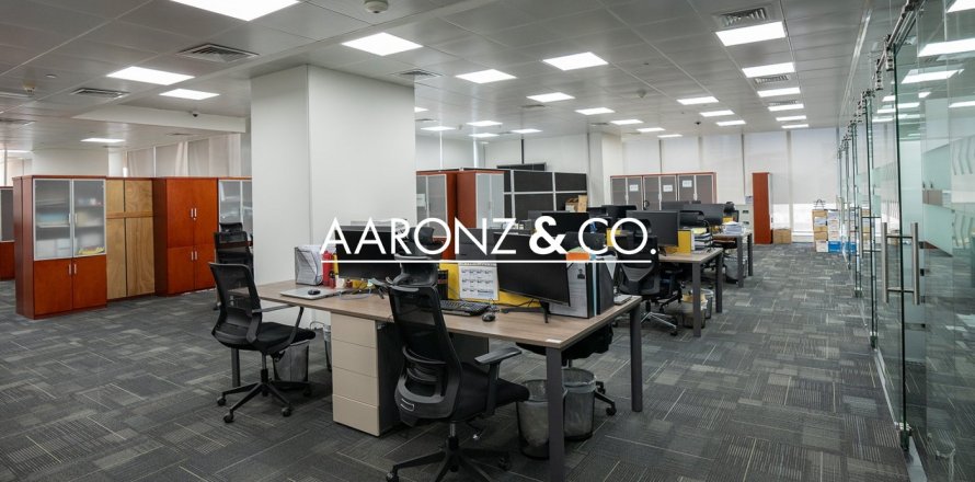 Oficina en Business Bay, Dubai, 564 m², № 47995