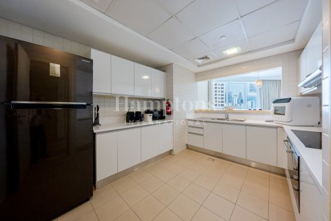 Квартира в Джумейра Бич Резиденс, Дубай, 2 спальни, 154.033м², № 115351