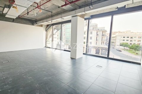 Снять в аренду офис в Bur Dubai, Дубай: 65.7м², № 42410 - фото 2