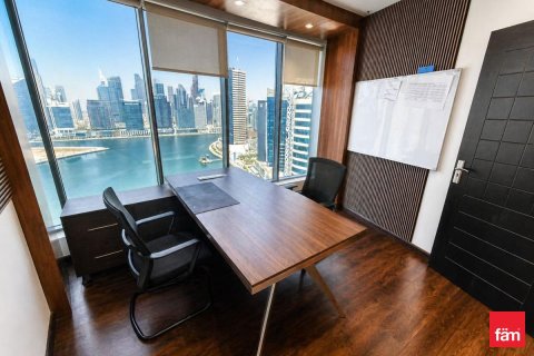 Bureau à Business Bay, Dubai, 102.3 m², № 112500 - photo 9