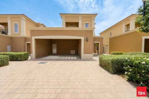 Villa à Dubai, 3 chambres, 325 m², № 112498