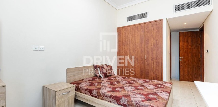 Apartment in Jumeirah Lake Towers, Dubai 3 bedrooms, 142.14 sq.m. № 127711