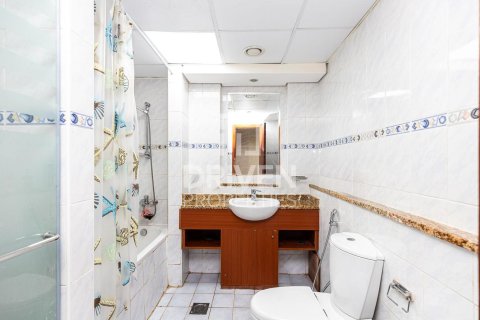 Apartment in Jumeirah Lake Towers, Dubai 3 bedrooms, 142.14 sq.m. № 127711 - photo 7