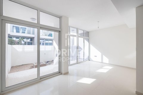 Adosado en Dubai, 3 dormitorios, 112.23 m², № 127710 - foto 6