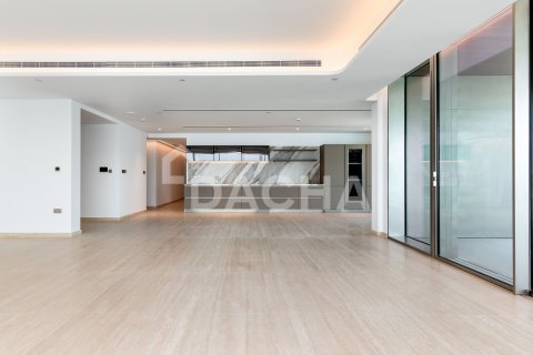 Apartment in Palm Jumeirah, Dubai 4 bedrooms, 592 sq.m. № 111656 - photo 20