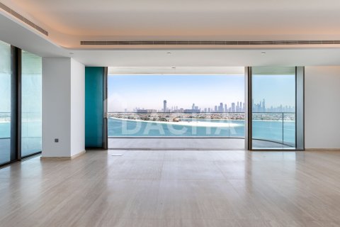 Apartment in Palm Jumeirah, Dubai 4 bedrooms, 592 sq.m. № 111656 - photo 25