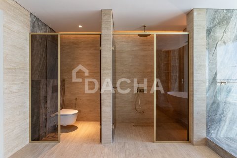 Apartment in Palm Jumeirah, Dubai 4 bedrooms, 592 sq.m. № 111656 - photo 5