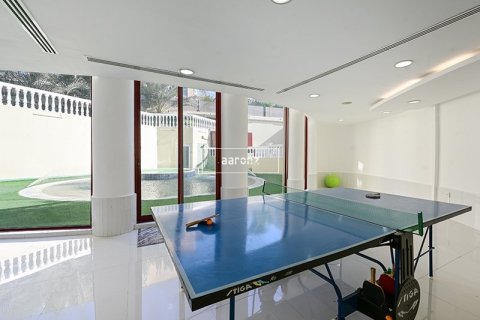 فيلا في Emirates Hills, دبي 8 غرف نوم , 1486.4 م² رقم 10880 - صورة 10