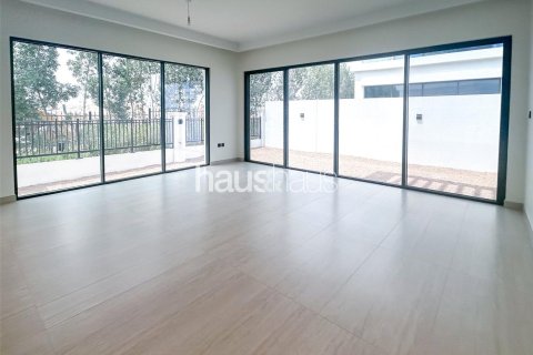 Villa in Damac Lagoons, Dubai 5 bedrooms, 220 sq.m. № 43229 - photo 5
