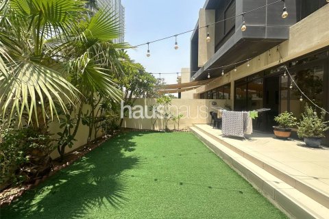 Maison de ville à DAMAC Hills (Akoya by DAMAC), Dubai, 3 chambres, 251 m², № 43230 - photo 2