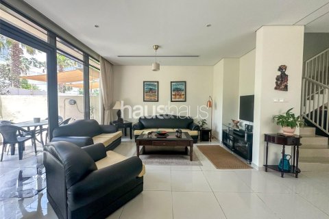 Maison de ville à DAMAC Hills (Akoya by DAMAC), Dubai, 3 chambres, 251 m², № 43230 - photo 4