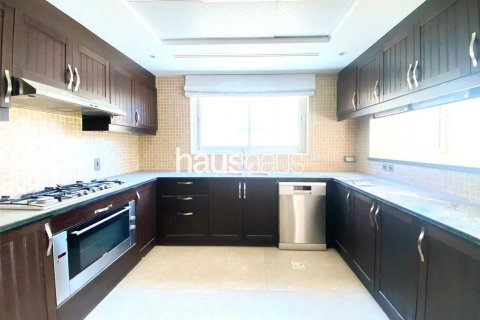 Villa en Legacy, Jumeirah Park, Dubai, 3 dormitorios, 285 m², № 43231 - foto 4