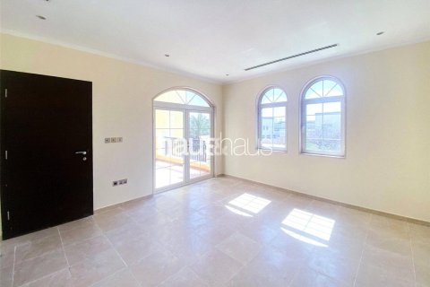 Villa en Legacy, Jumeirah Park, Dubai, 3 dormitorios, 285 m², № 43231 - foto 7