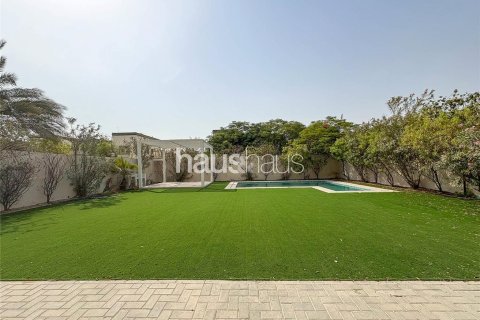 Villa en Legacy, Jumeirah Park, Dubai, 3 dormitorios, 285 m², № 43231 - foto 2