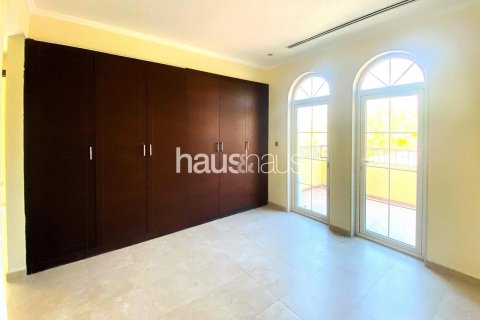 Villa en Legacy, Jumeirah Park, Dubai, 3 dormitorios, 285 m², № 43231 - foto 9
