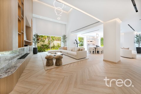 Villa à Arabian Ranches, Dubai, 5 chambres, 538.84 m², № 120121 - photo 5