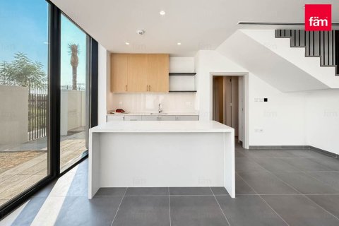 Villa en Dubai, 4 dormitorios, 313.1 m², № 70609 - foto 1