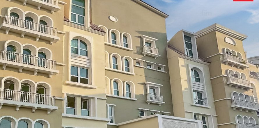 Bâtiment à Jebel Ali, Dubai, 1332.4 m², № 70601