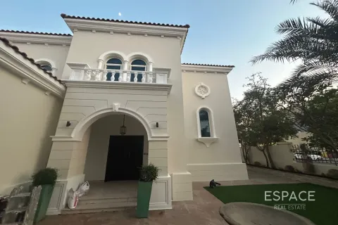 Villa in Dubai 3 bedrooms, 328 sq.m. № 83892 - photo 18