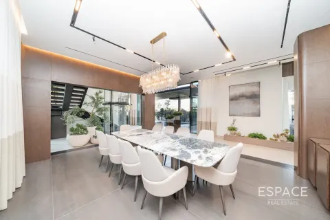 Villa en Jumeirah Park, Dubai, 6 dormitorios, 757 m², № 83891 - foto 5